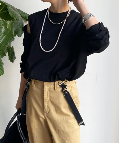 DouDou（ドゥドゥ）の「袖スリットTEE（Tシャツ/カットソー・レディース・ブラック/ライトベージュ/オフホワイト・FREE）」の19枚目の写真