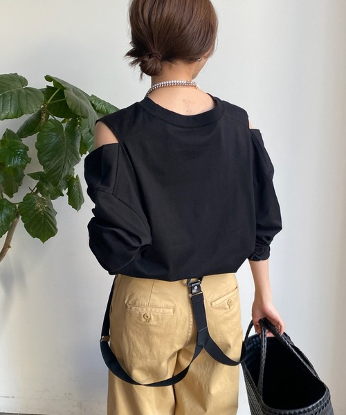 DouDou（ドゥドゥ）の「袖スリットTEE（Tシャツ/カットソー・レディース・ブラック/ライトベージュ/オフホワイト・FREE）」の20枚目の写真