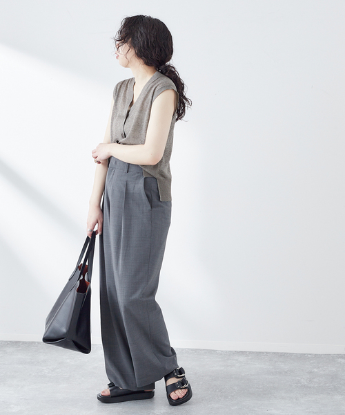 journal standard L'essage（ジャーナルスタンダードレサージュ）の「GALAXY シアーベスト（ベスト・レディース・ライトグレー/モスグリーン/チャコールグレー・FREE）」の6枚目の写真