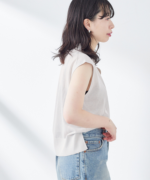 journal standard L'essage（ジャーナルスタンダードレサージュ）の「GALAXY シアーベスト（ベスト・レディース・ライトグレー/モスグリーン/チャコールグレー・FREE）」の10枚目の写真