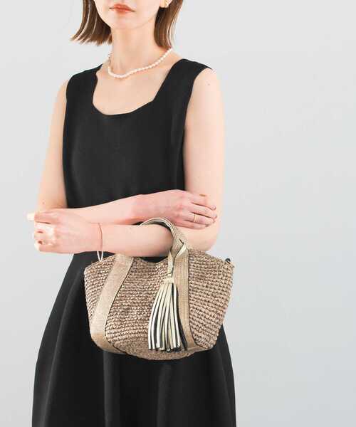 VIOLAd'ORO（ヴィオラドーロ）の「VIOLAd’ORO　ラフィアかごバッグSMALL（ハンドバッグ・レディース・ベージュ系その他/ゴールド系その他/ベージュ・-）」の7枚目の写真