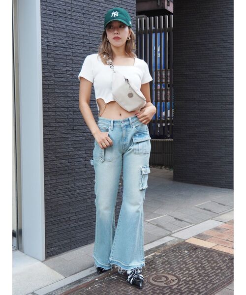 EVRIS（エヴリス）の「サイドチェーンショートトップス（Tシャツ/カットソー・レディース・グレー/ブラック/ホワイト・FREE）」の13枚目の写真