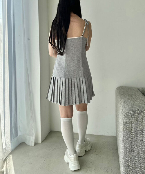 OLIVE des OLIVE(オリーブデオリーブ)の「【セットアップ対応】ミニプリーツキャミワンピース(ワンピース・レディース・ブラック系その他/ライトグレー・FREE)」の12枚目の写真