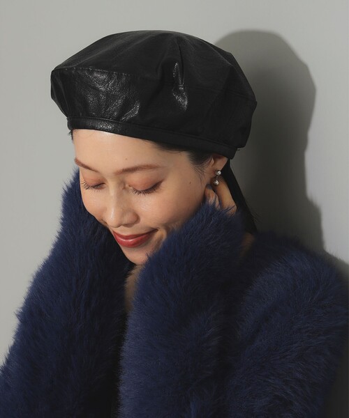 Ray BEAMS（レイビームス）の「Ray BEAMS / フェイクレザー ベレー帽（ハンチング/ベレー帽・レディース・ブラック/ブラウン・ONE SIZE）」の4枚目の写真