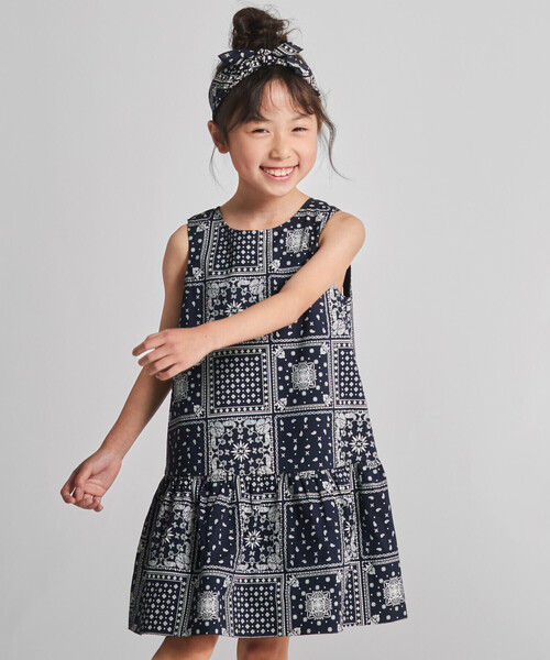 COMME CA ISM（コムサイズム）の「【リバーシブル】ギンガムチェック・バンダナ柄プリント ワンピース（ワンピース・キッズ・チェック/アイボリー系/ネイビー系・110cm/100cm/120cm/130cm/140cm/150cm）」の3枚目の写真