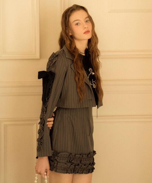 MAJESTIC LEGON(マジェスティックレゴン)の「ホイップフリルスカパン(その他パンツ・レディース・グレー/ブラック系その他/グレー系その他/ブラック・MEDIUM)」の17枚目の写真