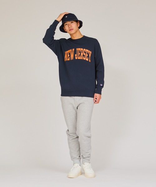 Champion(チャンピオン)の「【Champion/チャンピオン】メンズ ベーシック クルーネックスウェットシャツ(スウェット・メンズ・ネイビー/オートミール/オフホワイト/ブラック系その他/ダークグリーン・LARGE/MEDIUM/SMALL/X-LARGE)」の9枚目の写真