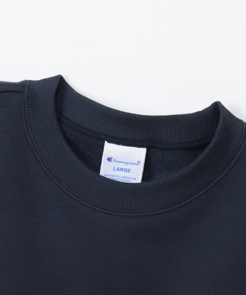 Champion(チャンピオン)の「【Champion/チャンピオン】メンズ ベーシック クルーネックスウェットシャツ(スウェット・メンズ・ネイビー/オートミール/オフホワイト/ブラック系その他/ダークグリーン・LARGE/MEDIUM/SMALL/X-LARGE)」の15枚目の写真