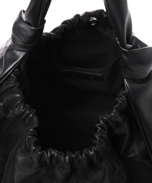 LAKOLE(ラコレ)の「チュール巾着トートバッグ / 132220(トートバッグ・レディース・シルバー/ブラック/グレイッシュベージュ・FREE)」の15枚目の写真