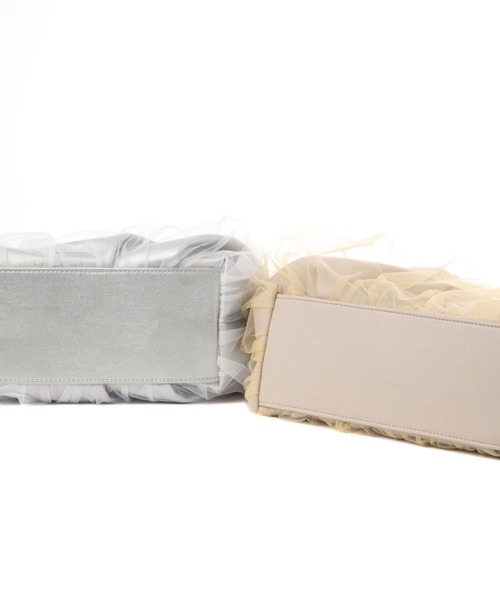 LAKOLE(ラコレ)の「チュール巾着トートバッグ / 132220(トートバッグ・レディース・シルバー/ブラック/グレイッシュベージュ・FREE)」の6枚目の写真