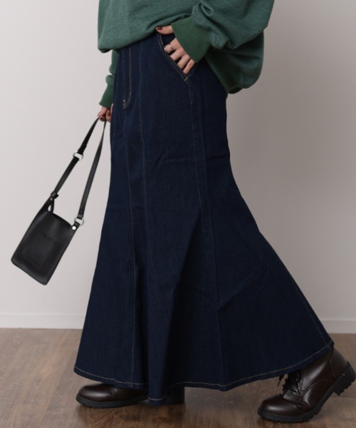HUG.U(ハグユー)の「ゆったりデニムスカート(デニムスカート・レディース・インディゴブルー/ワンウォッシュ/ブラック/ライトブルー・M/L)」の4枚目の写真