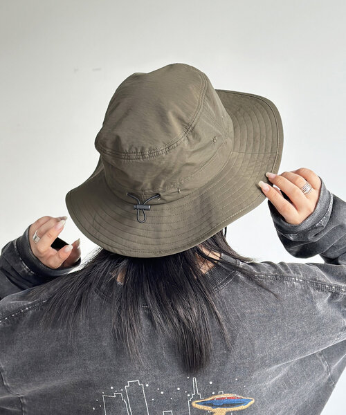 CPCM（シーピーシーエム）の「撥水ナイロンアドベンチャーハット（キャップ・レディース・ブラック/アイボリー/カーキ・FREE）」の6枚目の写真