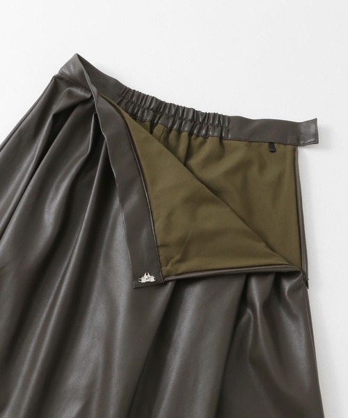 KBF（ケイビーエフ）の「ウォッシャブルフェイクレザースカート（スカート・レディース・ブラウン系その他/ブラック・ONE）」の19枚目の写真