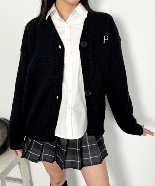 VIVID LADY（ビビッドレディー）の「ニットカーディガン ワンポイント刺繍 レディース ニット ゆったり 長袖（カーディガン/ボレロ・レディース・ブラック/ベージュ/グレー・FREE）」の15枚目の写真