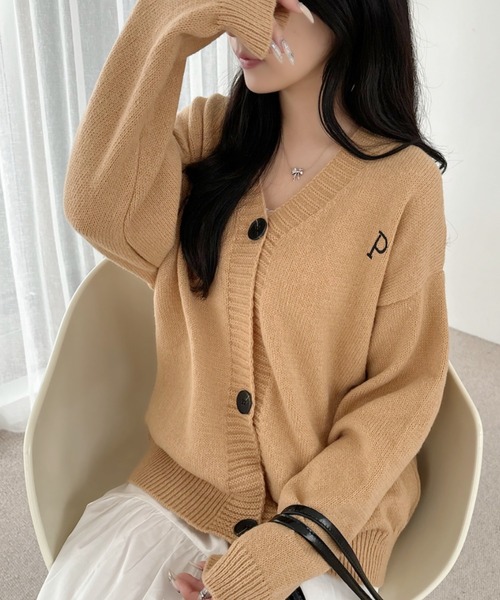 VIVID LADY（ビビッドレディー）の「ニットカーディガン ワンポイント刺繍 レディース ニット ゆったり 長袖（カーディガン/ボレロ・レディース・ブラック/ベージュ/グレー・FREE）」の5枚目の写真