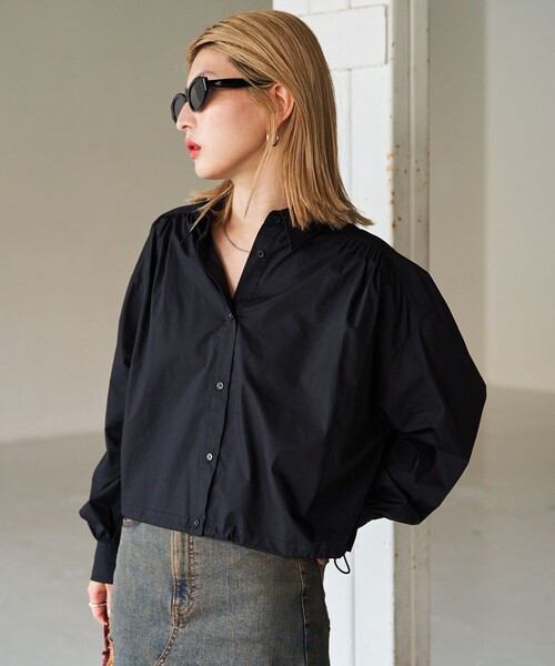 FREAK'S STORE(フリークスストア)の「限定展開 ブロード 裾 ドローコード ショート ロングスリーブ シャツ(シャツ/ブラウス・レディース・ベージュ/サックスブルー/ブラック/ブルー/オフホワイト・フリ-)」の12枚目の写真