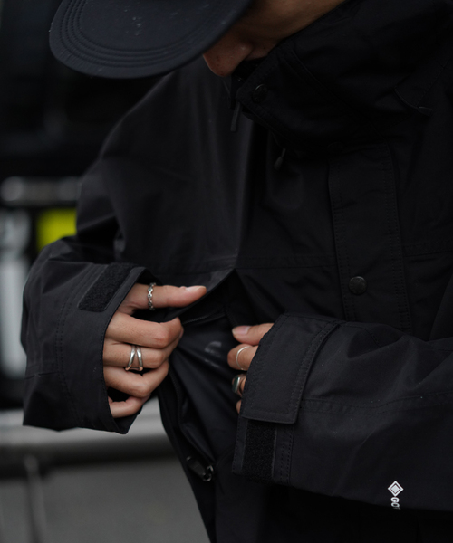 THE NORTH FACE(ザノースフェイス)の「《WEB限定》【THE NORTH FACE / ザ ノースフェイス】Mountain Light Jacket(マウンテンパーカー・メンズ・ブラック/カーキ・MEDIUM/LARGE/X-LARGE)」の8枚目の写真