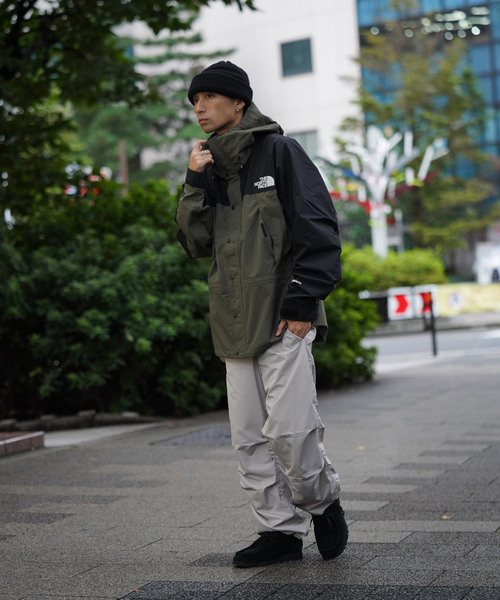 THE NORTH FACE(ザノースフェイス)の「《WEB限定》【THE NORTH FACE / ザ ノースフェイス】Mountain Light Jacket(マウンテンパーカー・メンズ・ブラック/カーキ・MEDIUM/LARGE/X-LARGE)」の11枚目の写真