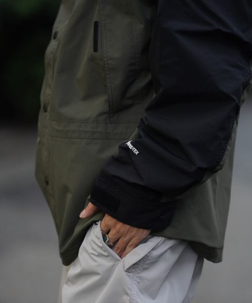 THE NORTH FACE(ザノースフェイス)の「《WEB限定》【THE NORTH FACE / ザ ノースフェイス】Mountain Light Jacket(マウンテンパーカー・メンズ・ブラック/カーキ・MEDIUM/LARGE/X-LARGE)」の14枚目の写真
