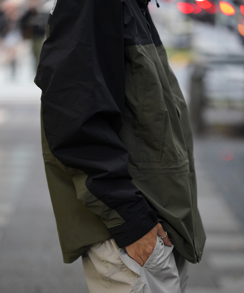 THE NORTH FACE(ザノースフェイス)の「《WEB限定》【THE NORTH FACE / ザ ノースフェイス】Mountain Light Jacket(マウンテンパーカー・メンズ・ブラック/カーキ・MEDIUM/LARGE/X-LARGE)」の15枚目の写真