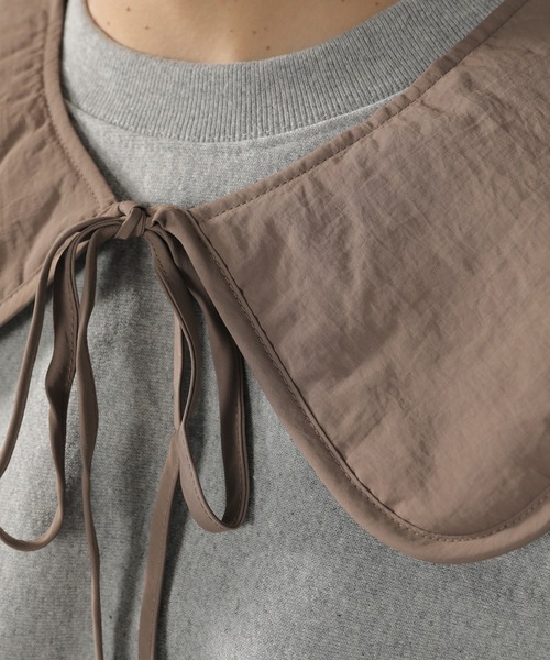 emesuelee（エメスーリー）の「ナイロン付け襟（付け襟・レディース・ダークベージュ/アイボリー/ブラック/ブラウン・フリー）」の6枚目の写真