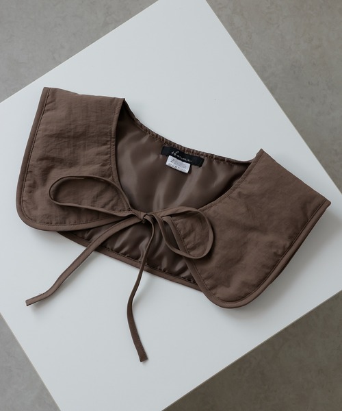 emesuelee（エメスーリー）の「ナイロン付け襟（付け襟・レディース・ダークベージュ/アイボリー/ブラック/ブラウン・フリー）」の5枚目の写真