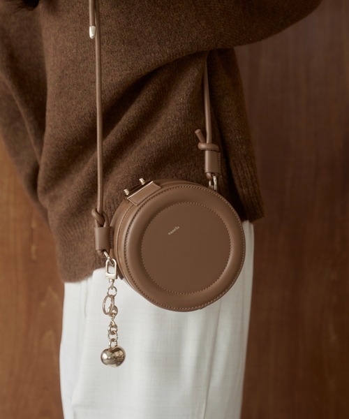 nunela(ヌネラ)の「circle shoulder bag【No.5】(ショルダーバッグ・レディース・ブラック/ナチュラル/キャメル・FREE)」の10枚目の写真