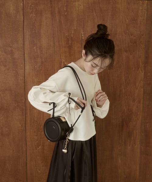 nunela（ヌネラ）の「circle shoulder bag【No.5】（ショルダーバッグ