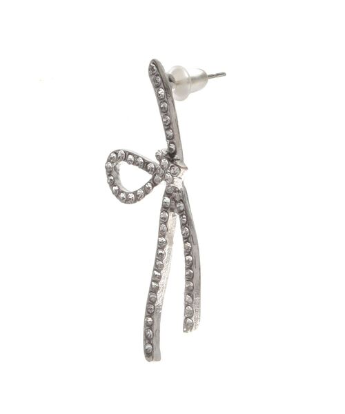 EATME（イートミー）の「リボンビジューピアス（ピアス（両耳用）・レディース・シルバー・FREE）」の5枚目の写真