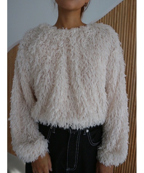 TRUNC（トランクエイティーエイト）の「Feather Yarn Cropped Pullover（ニット/セーター・レディース・ブラック/アイボリー・FREE）」の3枚目の写真