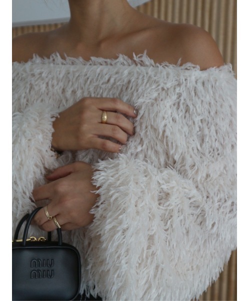 TRUNC（トランクエイティーエイト）の「Feather Yarn Cropped Pullover（ニット/セーター・レディース・ブラック/アイボリー・FREE）」の5枚目の写真