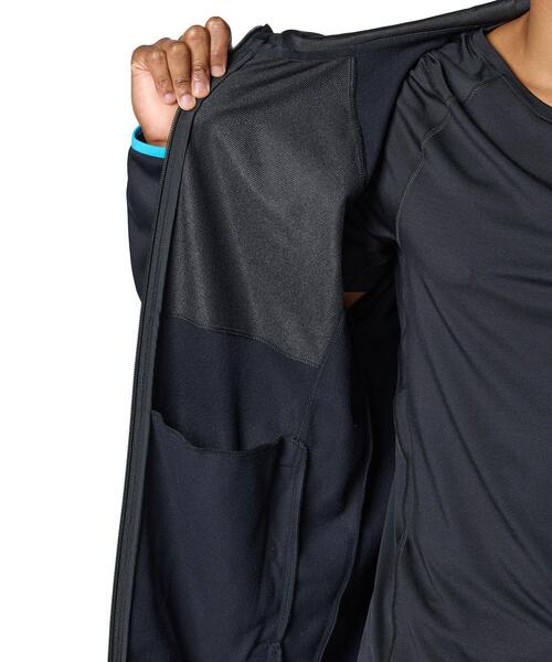 UNDER ARMOUR(アンダーアーマー)の「UAアーマーフリース マックス フルジップ フーディー(トレーニング/メンズ)(スウェット・メンズ・ブラック・L/M/XL/3XL/S/2XL)」の2枚目の写真