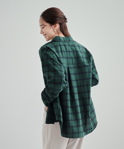 SHOO・LA・RUE（シューラルー）の「◆【洗える】ネル起毛チェックシャツ（シャツ/ブラウス・レディース・ワイン系1/グレー系1/モスグリーン系1・04/03/02/01）」の9枚目の写真