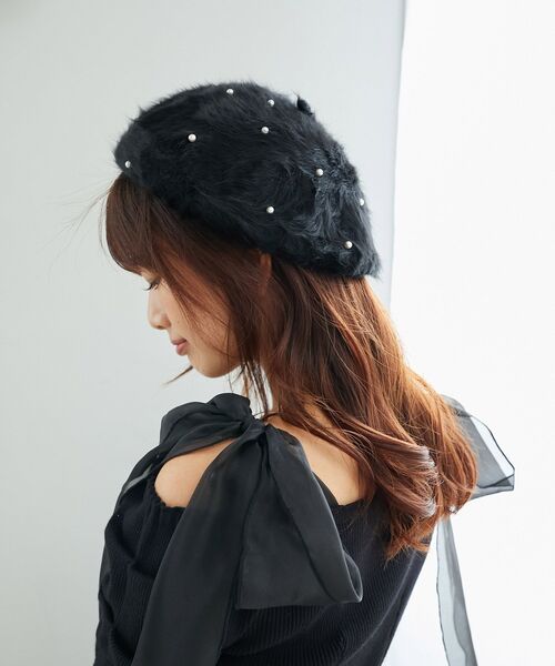 MAJESTIC LEGON（マジェスティックレゴン）の「ふわふわパールベレー帽（ハンチング/ベレー帽・レディース・オフホワイト/グレー/ブラック・FREE）」の14枚目の写真