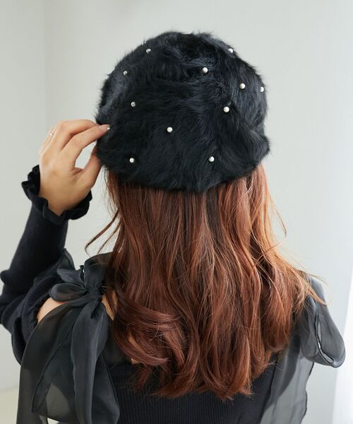 MAJESTIC LEGON（マジェスティックレゴン）の「ふわふわパールベレー帽（ハンチング/ベレー帽・レディース・オフホワイト/グレー/ブラック・FREE）」の15枚目の写真