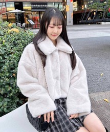 ブローチ付ステンカラーエコファーブルゾン