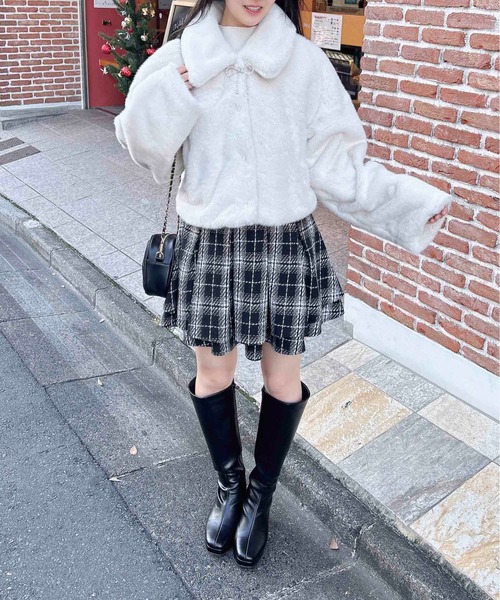 INGNI(イング)の「ブローチ付ステンカラーエコファーブルゾン(ブルゾン・レディース・ブラック/アイボリー/グレー系その他・M)」の17枚目の写真