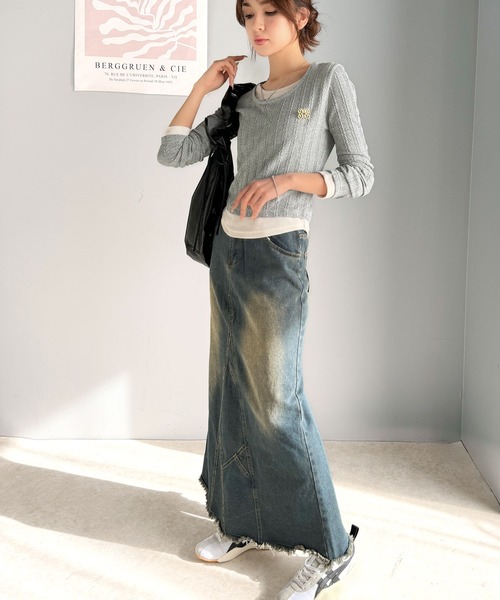 mily bilet(ミウィビレット)の「【mily bilet】トレンド感満載のドッキングデザイン。ブローチ付き異素材レイヤード風ケーブル編みカットソー(長袖)(Tシャツ/カットソー・レディース・グレー/ブラック/アイボリー・LARGE/MEDIUM/SMALL/X-LARGE)」の20枚目の写真