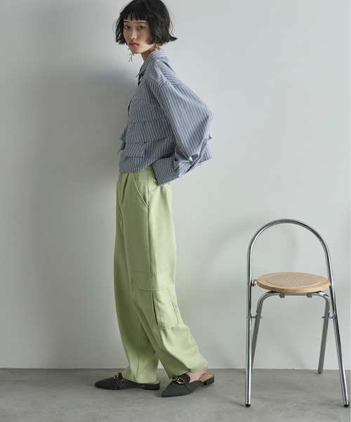 THE YOn(ザヨン)の「ラッフルヘムクロップドシャツ(シャツ/ブラウス・レディース・グレー/オフホワイト/サックスブルー・FREE)」の19枚目の写真