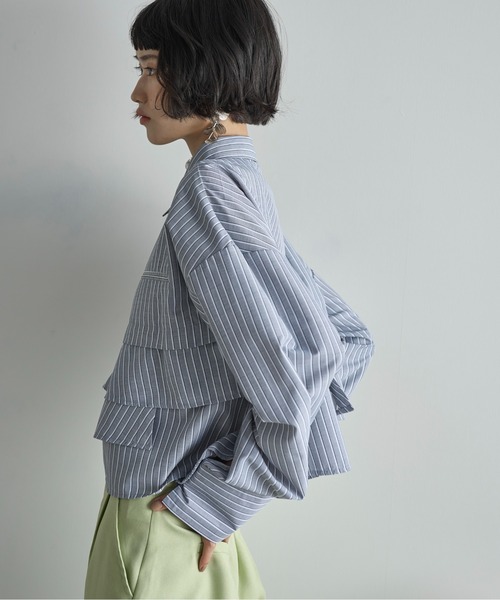 THE YOn(ザヨン)の「ラッフルヘムクロップドシャツ(シャツ/ブラウス・レディース・グレー/オフホワイト/サックスブルー・FREE)」の10枚目の写真