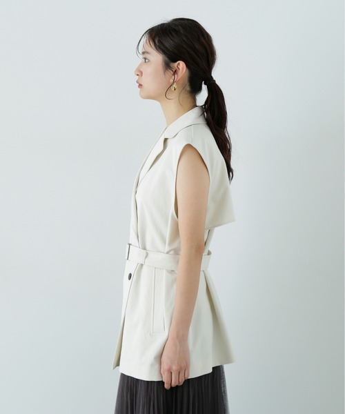 N.（N. Natural Beauty Basic）（エヌエヌナチュラルビューティーベーシック）の「トレンチ風ジレ（ベスト・レディース・ライトベージュ/ベージュ・MEDIUM）」の17枚目の写真