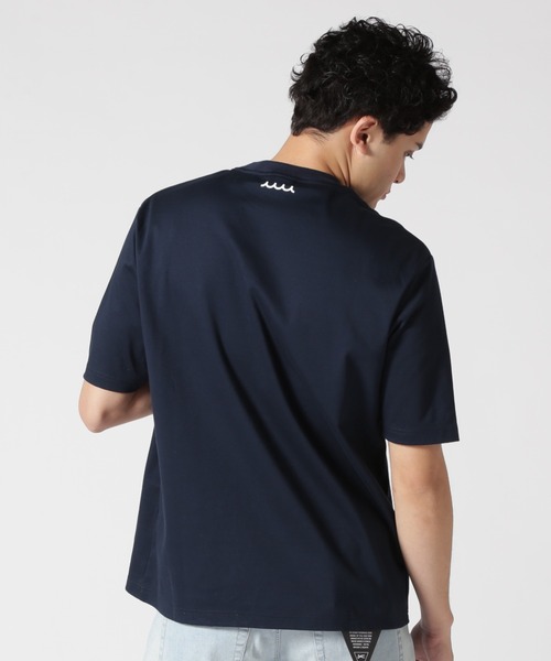 muta marine(ムータ・マリン)の「muta MARINE/ムータ マリン/別注メタルロゴ スムースTシャツ(Tシャツ/カットソー・メンズ・ネイビー/ホワイト・4/7/6/5/8)」の9枚目の写真