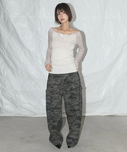 FANCY CLUB（ファンシークラブ）の「A'GEM/9 × .kom 『 FANCY CLUB/ファンシークラブ』 HEAVENLY OFF-SHOULDER LONG SLEEVE/ヘブンリーオフショルダー長袖カットソー（その他トップス・レディース・ベージュ/チャコールグレー・FREE）」の16枚目の写真