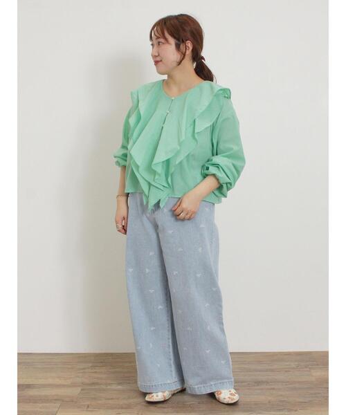 Samansa Mos2（サマンサ モスモス）の「花柄刺繍シアーシューズ（ドレスシューズ・レディース・ベージュ/ミント・L/M）」の5枚目の写真