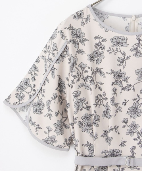 Honeys（ハニーズ）の「チューリップ袖ワンピース（ワンピース・レディース・ネイビー/ブラック系その他/ホワイト系その他/ブルー系その他3・LL/3L/S/M/L）」の22枚目の写真