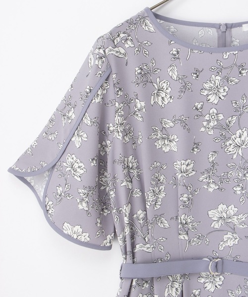 Honeys（ハニーズ）の「チューリップ袖ワンピース（ワンピース・レディース・ネイビー/ブラック系その他/ホワイト系その他/ブルー系その他3・LL/3L/S/M/L）」の19枚目の写真