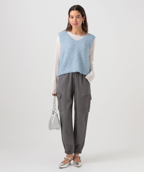 BAYFLOW（ベイフロー）の「[薄手＆しなやかな素材感]デニムカーゴパンツ（カーゴパンツ・レディース・インディゴブルー/ブラック・SMALL/MEDIUM）」の12枚目の写真