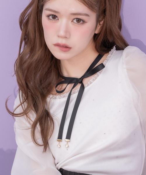 couture BY ROJITA（クチュールバイロジータ）の「ネックレスチョーカー付きテレコトップス（Tシャツ/カットソー・レディース・ピンクベージュ/ブラック/ホワイト・FREE）」の2枚目の写真