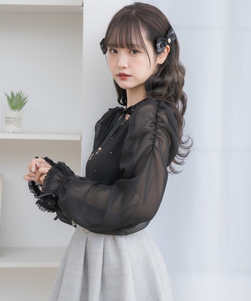 couture BY ROJITA（クチュールバイロジータ）の「ネックレスチョーカー付きテレコトップス（Tシャツ/カットソー・レディース・ピンクベージュ/ブラック/ホワイト・FREE）」の4枚目の写真