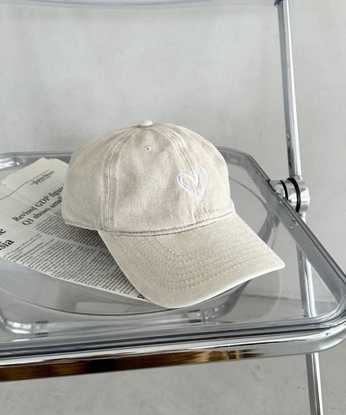 CLEA（クレア）の「ハート刺繍ピグメントキャップ（キャップ・レディース・ブルー/ブラック/ピンク/ベージュ・FREE）」の15枚目の写真
